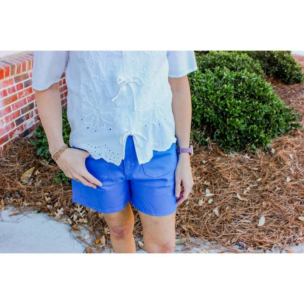 NEW CHARLIE B women's front patch pocket short in blue